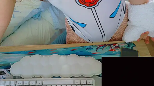 Chat +18 de minakitsume ao vivo