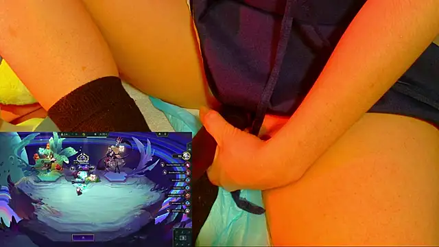 minakitsume Show in webcam