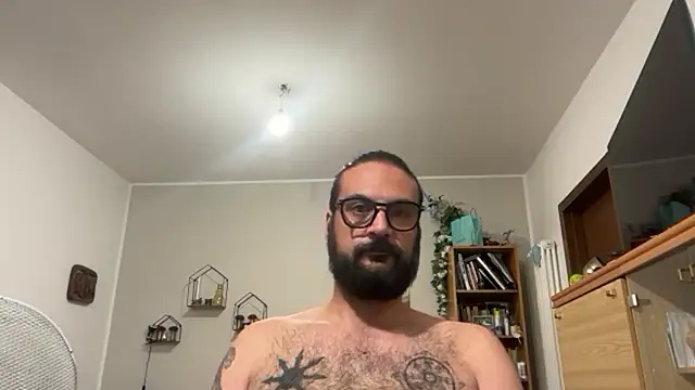beardo85 Show in webcam
