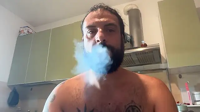 beardo85: διαδικτυακό σόου στην κάμερα
