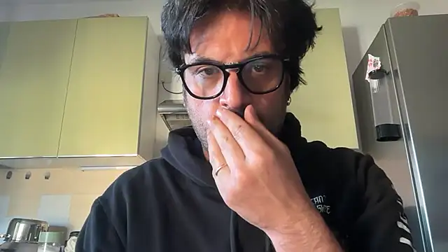 beardo85 网络视讯表演