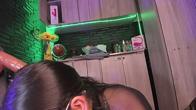 LaureenHills Webcamshow