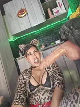 LaureenHills Webcam show