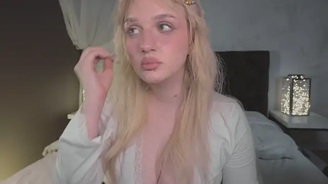 Živý XXX chat ELLIEJAY