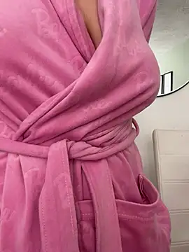 magical_mia's Live XXX Chat