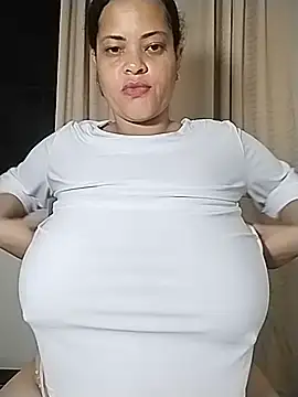sweetpe's Live XXX Chat