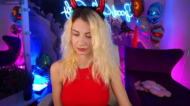 MiaBurkaa's Live XXX Chat