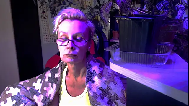 HelgaHimmell élő XXX-chatje