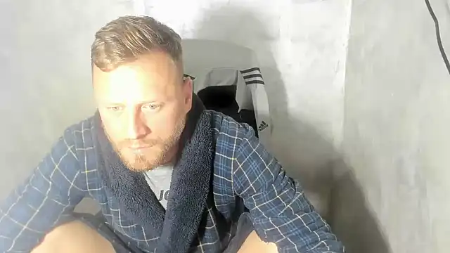 20CMCOCK2026 Show in webcam