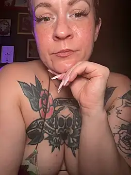 quinnmariexo Show in webcam