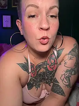 Chat XXX en directo de quinnmariexo