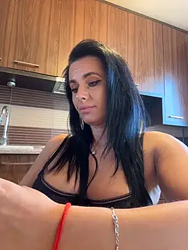 Chat XXX en directo de Hotmomcheckk_