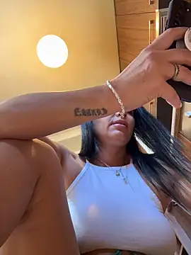 Hotmomcheckk_ Chat XXX in diretta