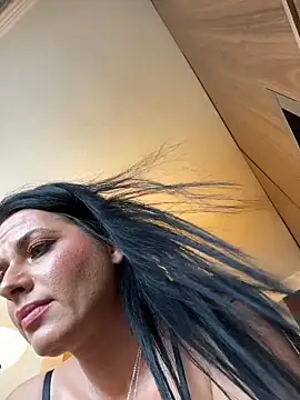 Hotmomcheckk_ 网络视讯表演