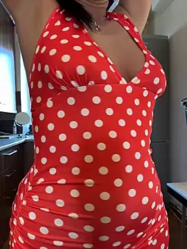Hotmomcheckk_ Webcam Show