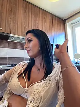 Hotmomcheckk_'s Live XXX Chat