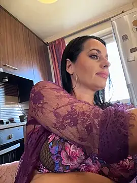 Hotmomcheckk_ Live XXX Chat