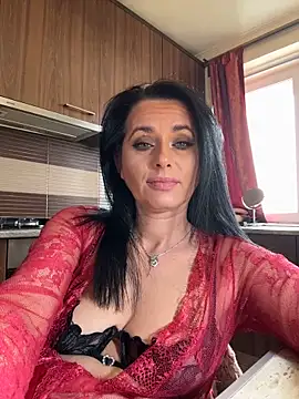 Hotmomcheckk_'s Live Chat Room