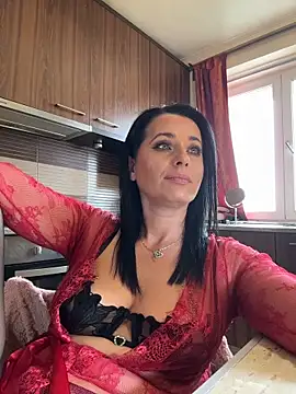 Hotmomcheckk_'s Live XXX Chat