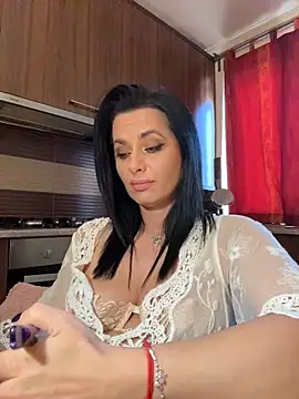 Hotmomcheckk_ Webcam show