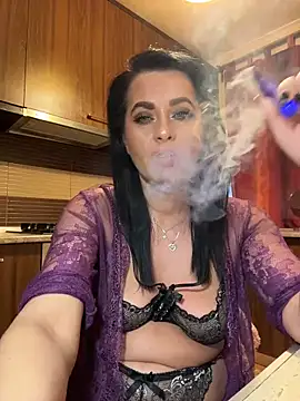 Hotmomcheckk_'s Live XXX Chat