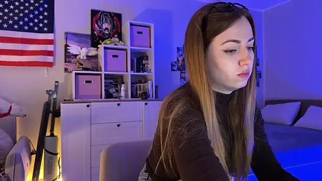LinaWitch's Live XXX Chat