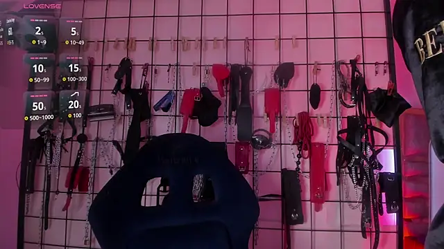 Вебкам-шоу charrlotte_quinn