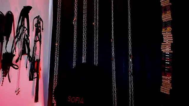 charrlotte_quinn webcam show