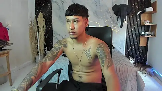 slim_master12 webcam show