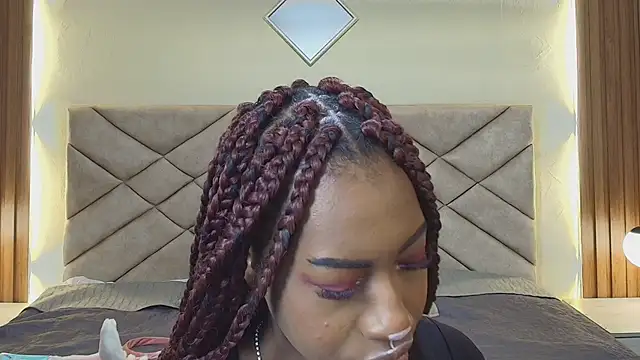 Raquel_jones' Webcam Show