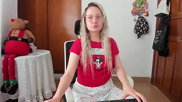 XXX chat uživo modela Adele_johnsonn1