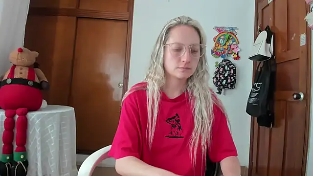 Chat +18 de Adele_johnsonn1 ao vivo