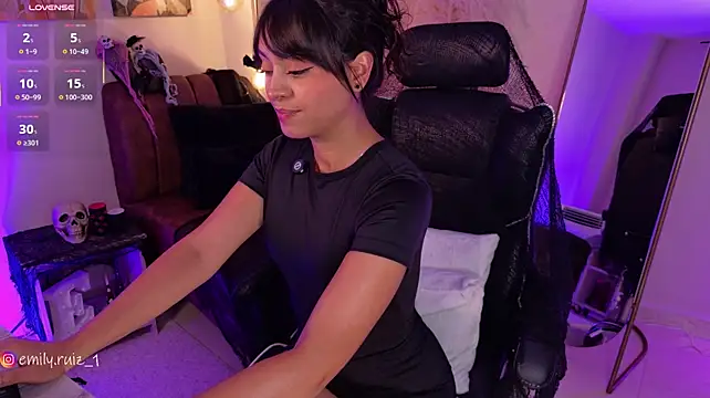 emilyruiz1 élő XXX-chatje