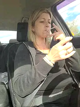 NikkiBlisss Show in webcam