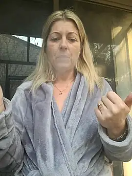 NikkiBlisssのウェブカメラショー