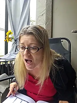 Pertunjukan Kamera Web NikkiBlisss