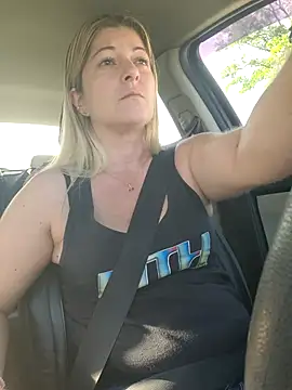 NikkiBlisss webkamerás műsora