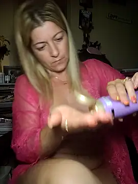 NikkiBlisss' Live XXX Chat