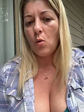 NikkiBlisss' Live XXX Chat
