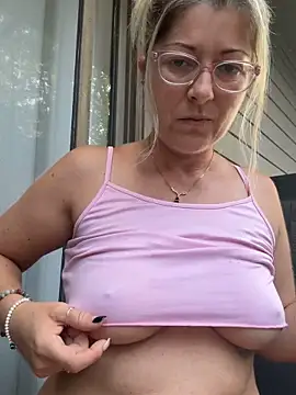 NikkiBlisss' Webcam Show