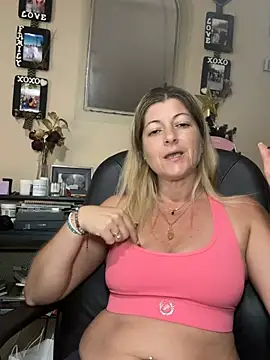 NikkiBlisss Adlı Modelin Canlı Sohbet Odası