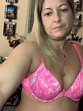 NikkiBlisss Chat XXX in diretta