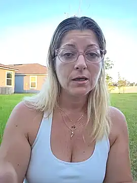 NikkiBlisss' Live XXX Chat