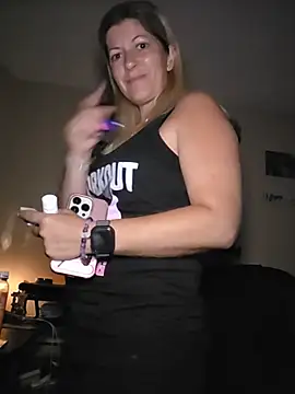 NikkiBlisss 在線直播表演