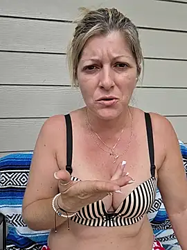 NikkiBlisss' Webcam Show