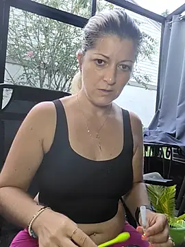 NikkiBlisss 在線直播表演