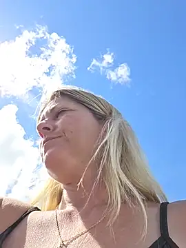 NikkiBlisss' Webcam Show