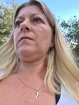 NikkiBlisss' Webcam Show