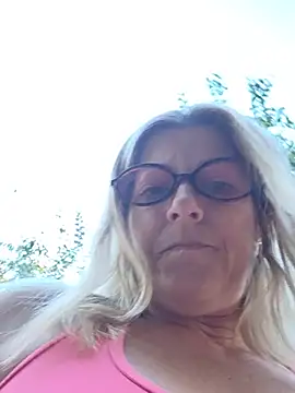 Chatroom XXX en direct de NikkiBlisss
