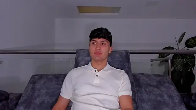 Valerio_James7 在線直播表演